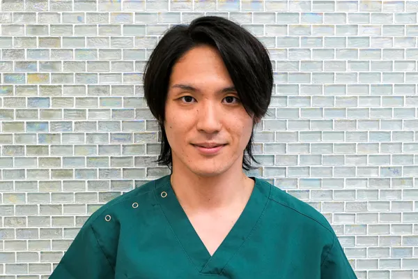 青山 卓弘